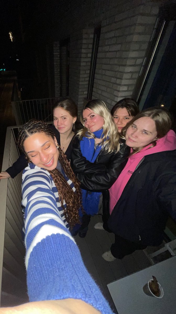 Trio &amp; CO satikās........KUR?👀👀

Mini komentāros🥰iesaisties!

#Crypto #LoveIsBlind #KateGate