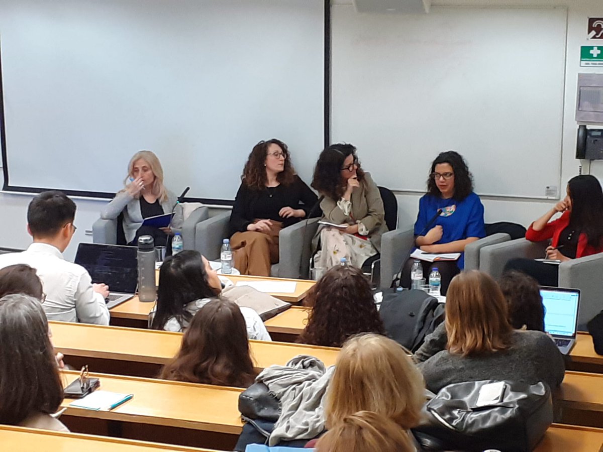 And we ended the day with a great public panel, including the great @Paola_Profeta and @Caro_cly sharing their insights from research, but also Alice Marchionno from @Equilibres_eu and Alesha De-Freitas from @fawcettsociety telling us about what's happening in the field! 🤩