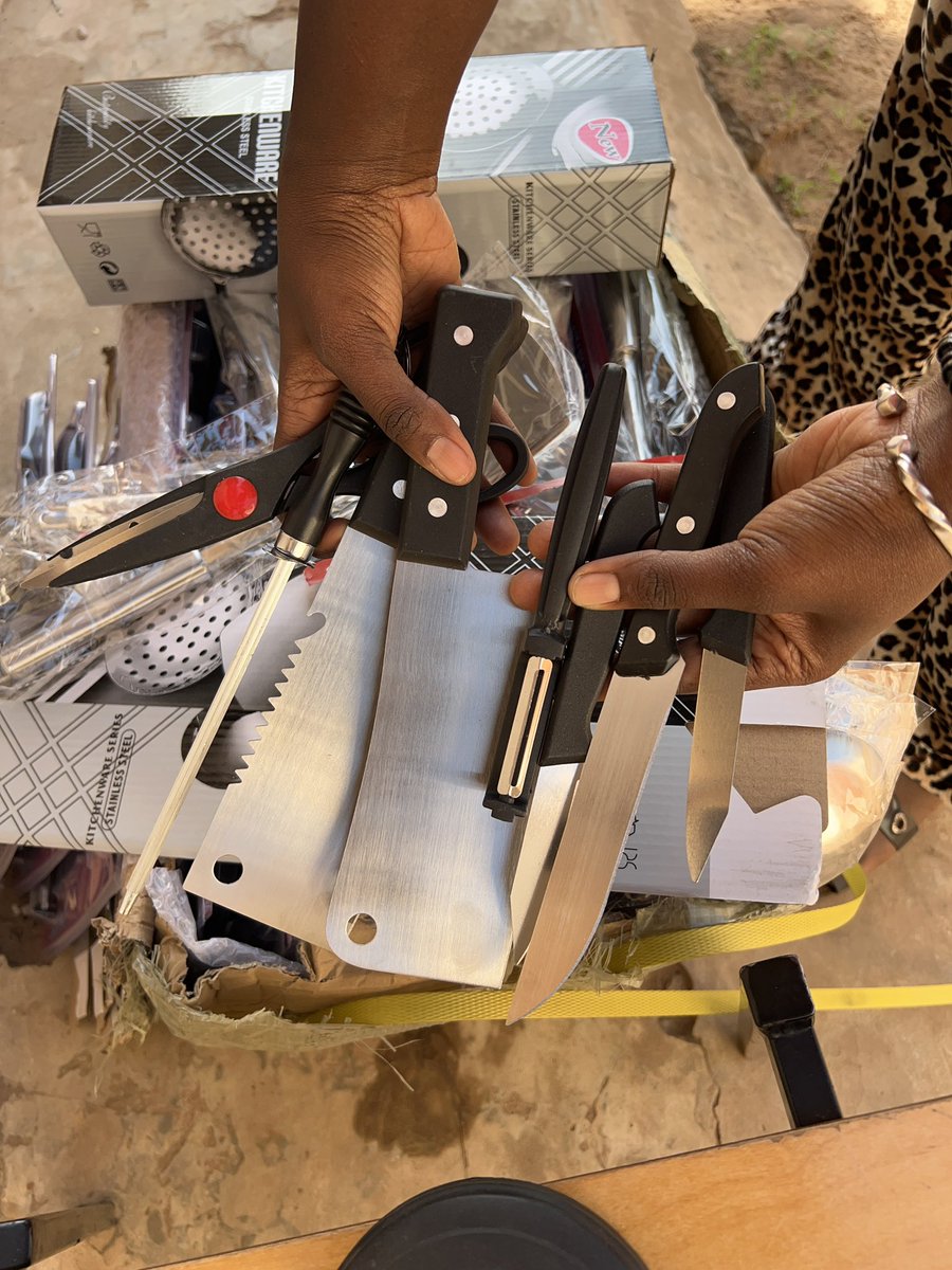 Wrapped__'s tweet photo. Our 8 pcs Stainless Steel kitchen knives are finally here for just D550

Doesn’t rust or wares off!! 
Contact: 7414009 https://t.co/EHCcb6bfmC