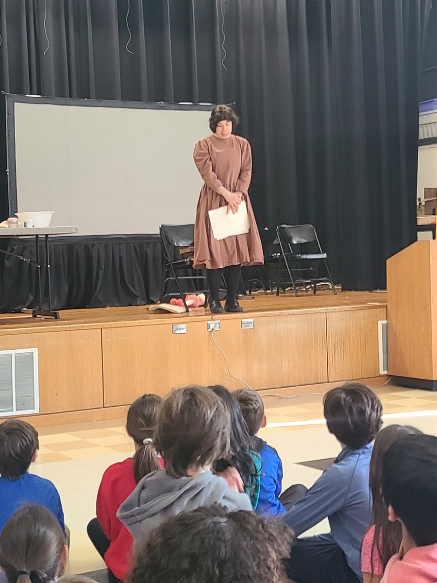 ColleenMehigan's tweet photo. Thank you @HHSPTOLynnfield for the excellent enrichment program about the inspiring life of Helen Keller from Sheryl Faye Presents Historical Women! https://t.co/9HKrJkNj3s