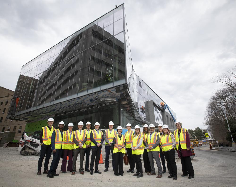 Sunnybrook's tweet photo. Today we welcomed a group from @ONThealth and @OntarioHealthOH to tour the Garry Hurvitz Brain Sciences Centre. We’re thankful for their partnership and continued support, and enabling us to play an integral part of brain health care in the province. https://t.co/Yamh0ztrej