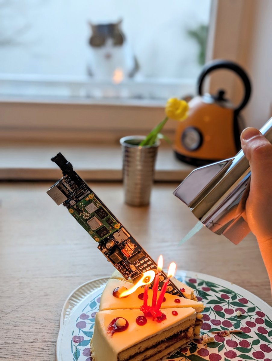 Merocle's tweet image. Happy Pi Day!

#raspberrypi #SpaceX #computeblade #PiDay2024