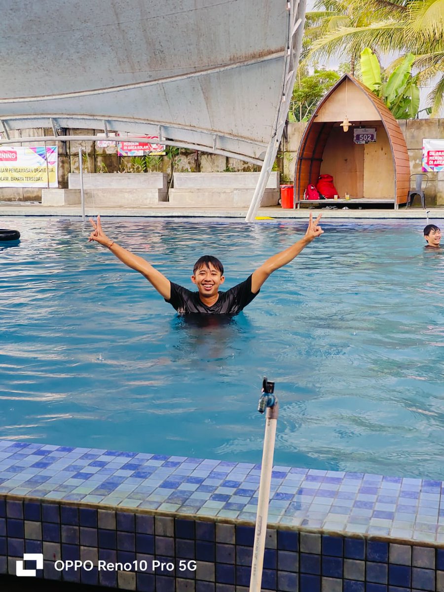 NandaFany268342's tweet photo. Mandi bareng yok,, #GayJogja #berondonggay https://t.co/Gvs5w3unL2