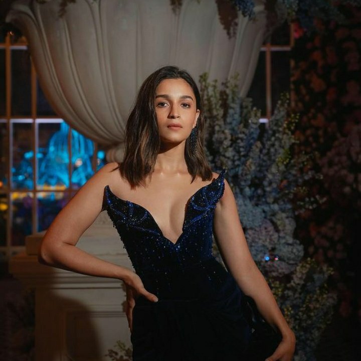 Neha_Aliaabhatt's tweet photo. HAPPY BIRTHDAY ALIA BHATT https://t.co/Kx9dClhD6A
