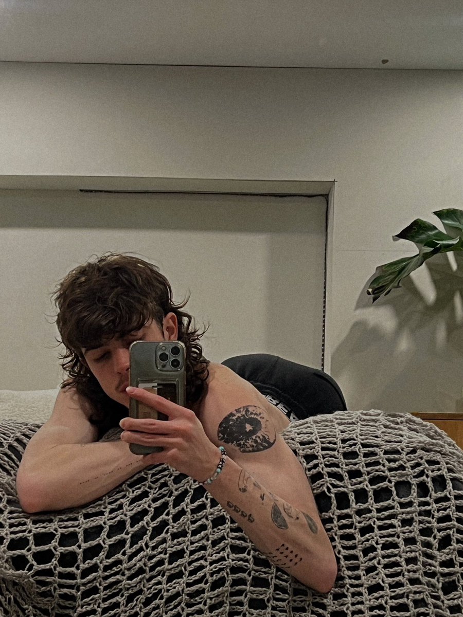 hey twitter 👋🏼