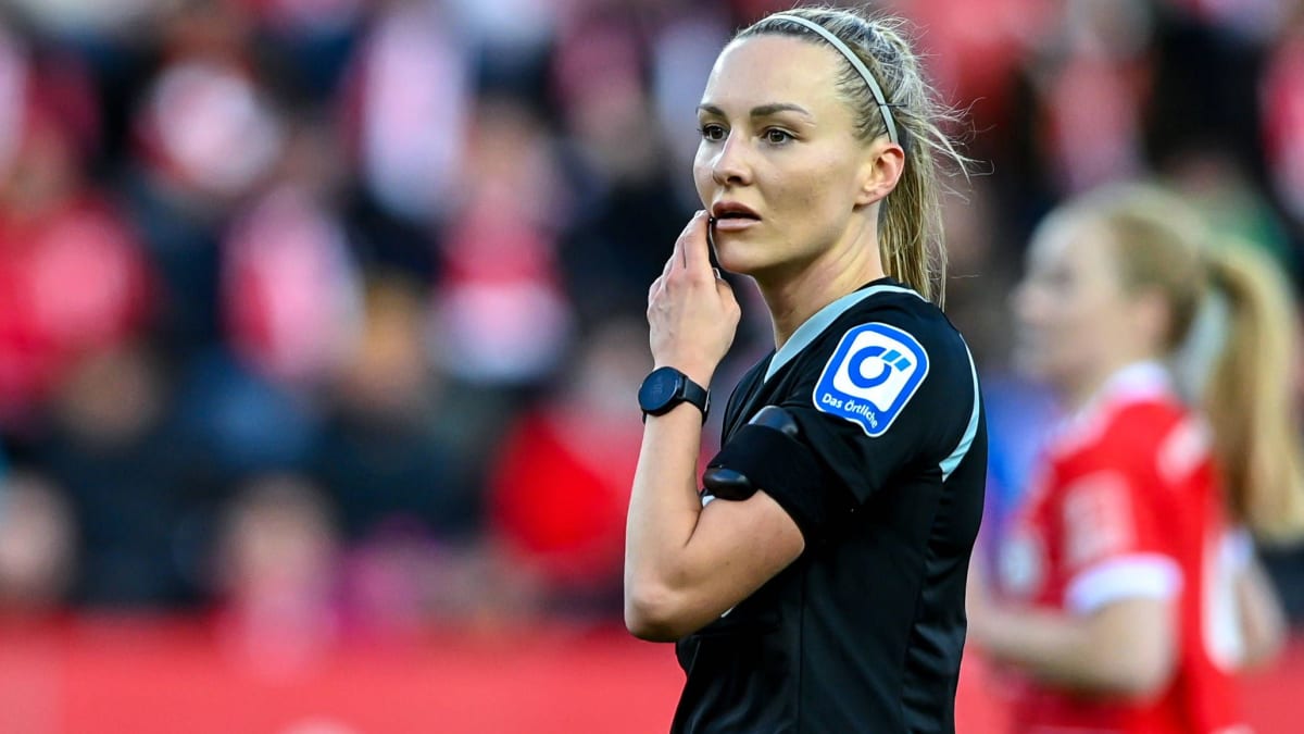 SrAnsetzungen's tweet photo. 3. Liga, 30. Spieltag

VfB Lübeck - Jahn Regensburg (Sa., 14 Uhr)

👩: Fabienne Michel 
🚩: Marcel Schütz 
🚩: Timo Klein 
4⃣ : Florian Pötter 

#Michel #VFBREG #3Liga https://t.co/g3eVnh1wr2