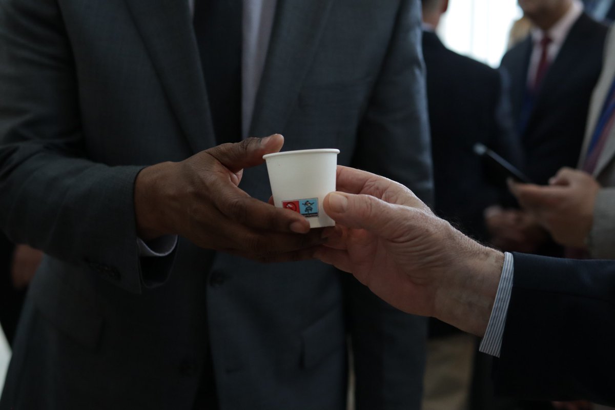 EmbColAustria's tweet photo. Lanzamiento de “Antioquia”☕️🦋
El nuevo café de la marca francesa #Malongo.
Un caso de éxito del desarrollo alternativo en Colombia.
Cultivado en Ituango, es un café que ejemplifica la vocación de industrialización de las políticas del cambio. https://t.co/KSVRy40Lbo