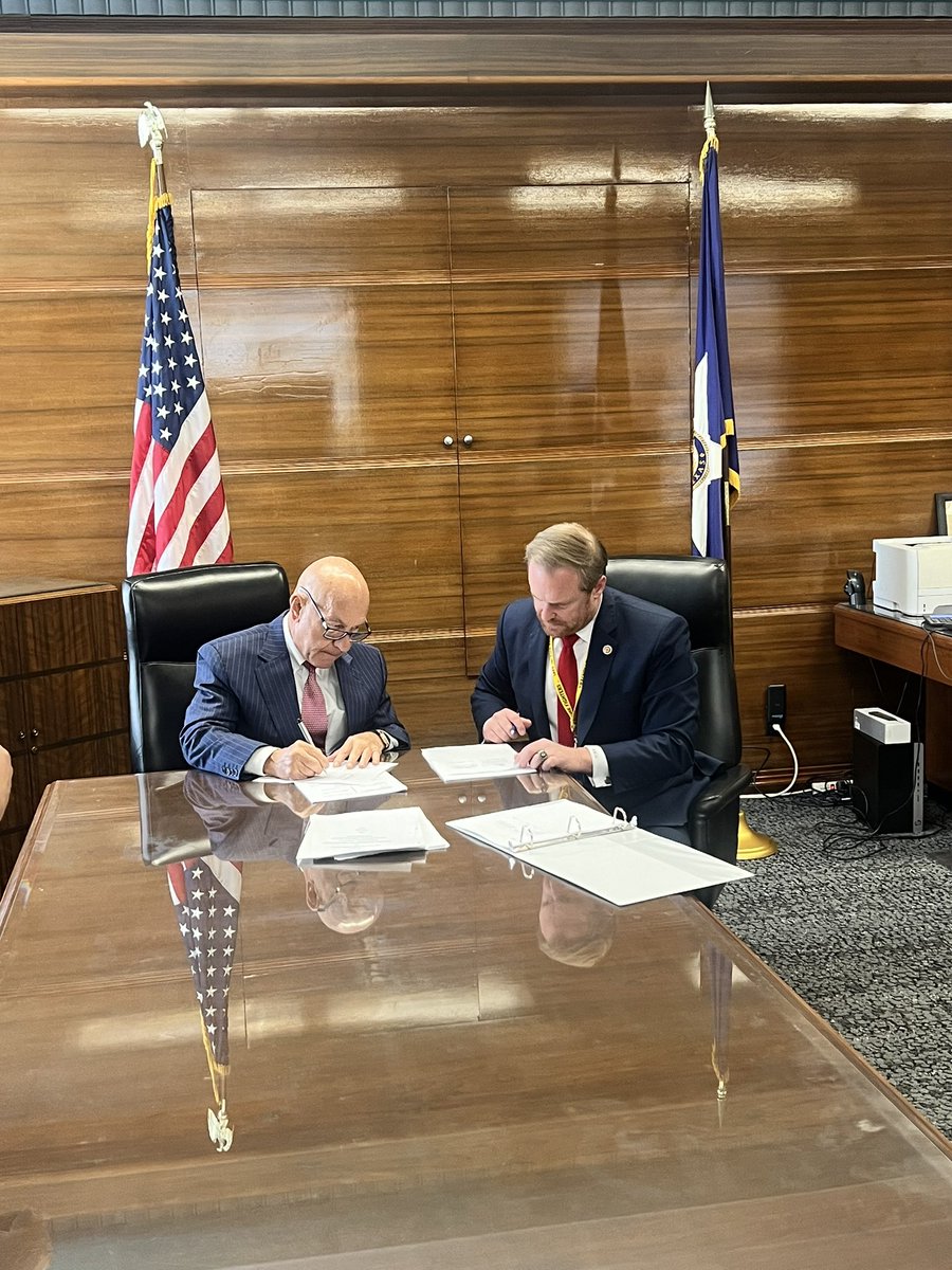 After eight years reporting the punishment inflicted on <a href="/FirefightersHOU/">Houston Firefighters</a> it’s gratifying to see that justice delayed was not justice denied. $650 million settlement and new 5 year contract will set right much of the wrong. <a href="/FOX26Houston/">FOX26Houston</a>