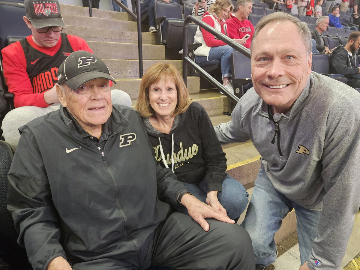 DonaldMansmann's tweet photo. Hall of Famer! #B1GMBBT https://t.co/aNrrca6V2E
