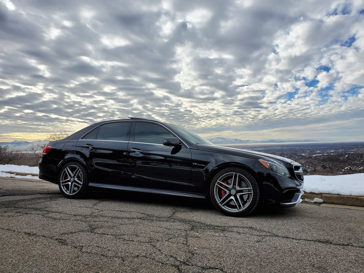 mizzrawrri's tweet photo. Views 😍

#AMG #carchick #cars #skyline #MercedesBenz #benzo #amggang #Mercedes #views #thursdayvibes #twinturbo https://t.co/eC2qzKefgu