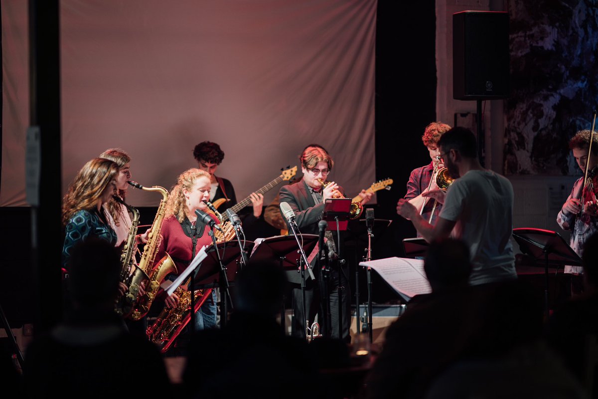 Chuffed to share photos from ‘Steve Martland Hits the Club #1’ gig a couple of weeks ago. We had the Komuna Collective perform Martland’s quartet ‘Patrol’ and two new pieces by myself and @adampossener, then the epic ‘Danceworks’ for ensemble at @tapsocialbrew @oxfculturalprog