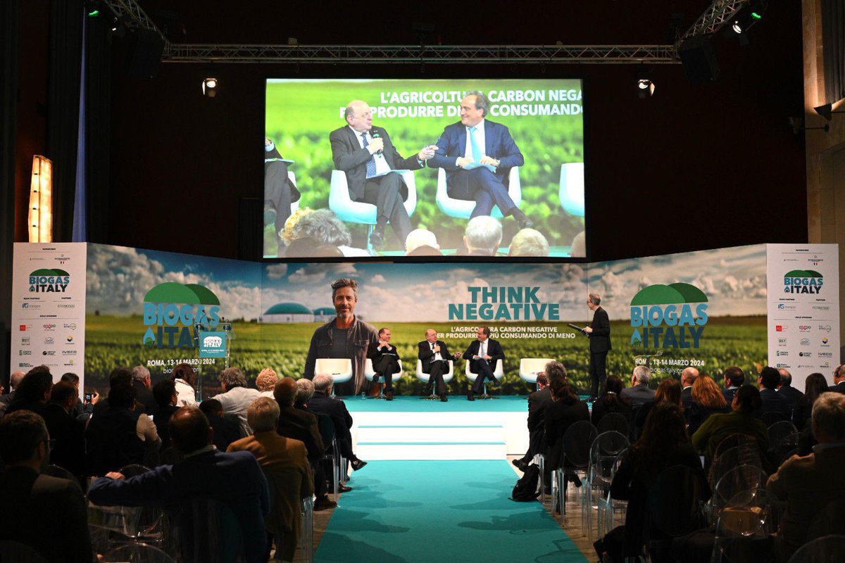 pierogattoni's tweet photo. Ringrazio il Ministro @GPichetto per il sostegno alle misure agroecologiche.
In queste due giornate abbiamo tracciato la strada verso un futuro #sostenibile con al centro l’#agricoltura.
#ThinkNegative https://t.co/ZqeMjepEGf