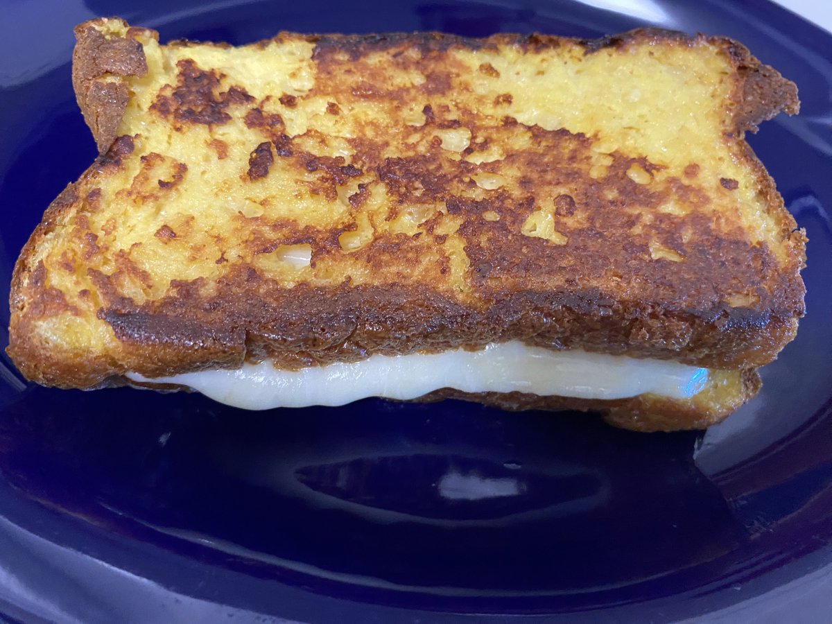 MSpeeg66's tweet image. Who says you can’t eat grilled cheese sandwiches for breakfast.  

#thecarnivorelifestyle
#Carnivorebread #bulletcoffee
#TrumpApproves