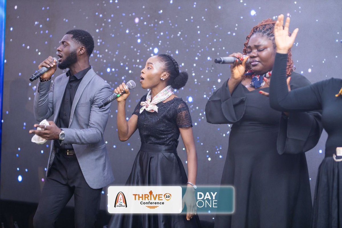 theamplified01's tweet photo. 🎶 
You are here 
In this place 
And we worship and adore 
Your Holy name
🎶

#thriveconference 
#thriveconference2.0
#theamplifiedchurch 
#theoutpouringofgrace https://t.co/pKCab0XnyO