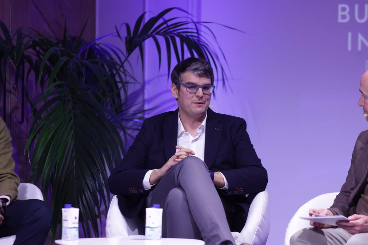 BIEspana's tweet image. 🔴 En directo | #MobilityTalks 

🗣️ Diego Mallada (@gestamp_es):  "Hemos ido construyendo poco a poco nuestro propio ecosistema de soluciones tecnológicas"

Síguelo aquí: youtube.com/watch?v=m37Ihp…