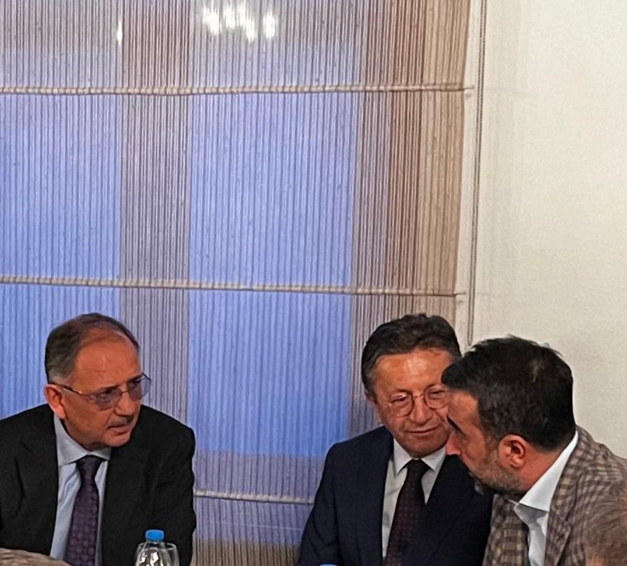 Çevre, Şehircilik ve İklim Değişikliği Bakanımız Sayın <a href="/mehmetozhaseki/">Mehmet Özhaseki</a> , Ak Parti Ankara İl Başkanımız Sayın <a href="/hakanhanozcan/">Hakan Han ÖZCAN 🇹🇷</a> ile birlikte Sofasol ve Örnek Mahallesi sakinleri ile Ulucanlar Yarı Açık Cezaevi Kültür Meekezindeki iftar programımızda bir araya geldik. 

Bakanımız