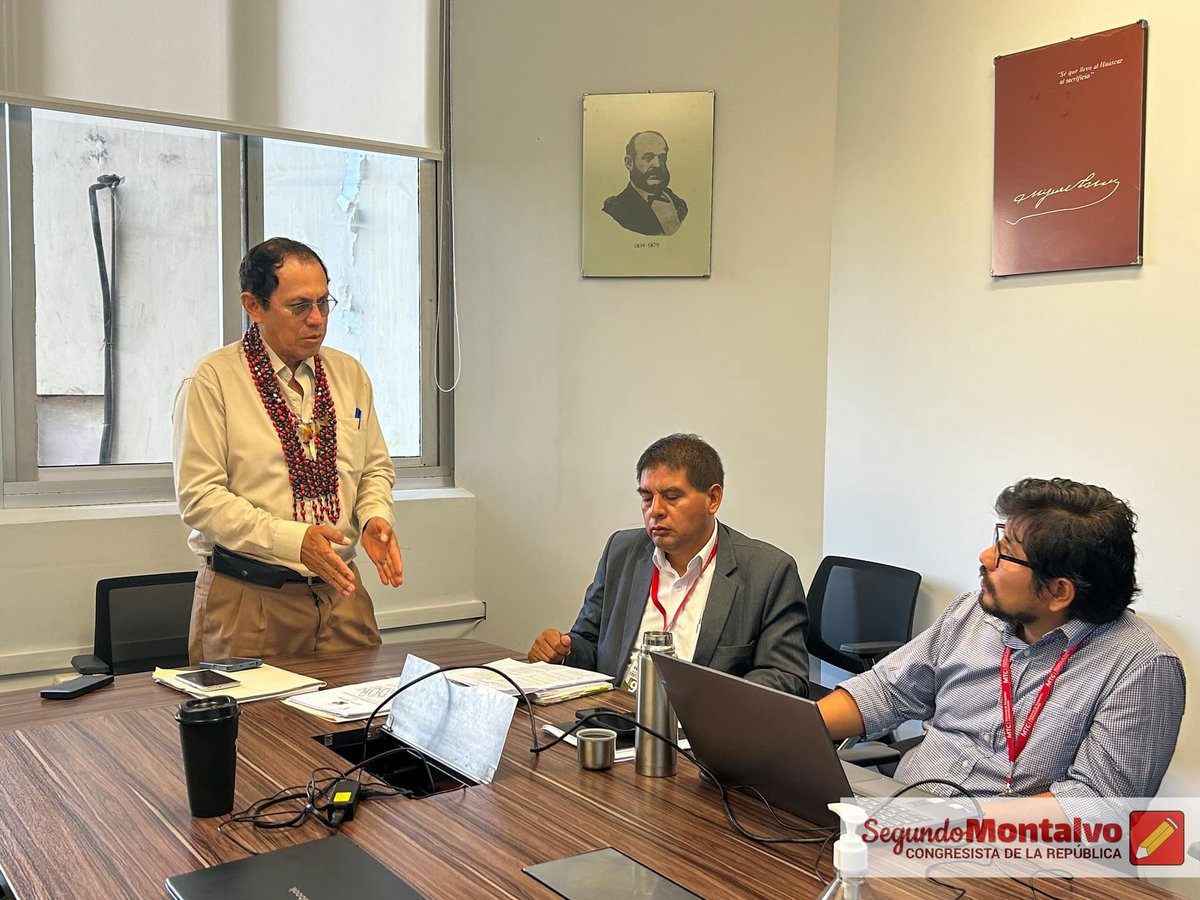 MontalvoCubasPE's tweet photo. 𝐑𝐄𝐔𝐍𝐈Ó𝐍 𝐄𝐍 𝐄𝐋 𝐌𝐈𝐍𝐈𝐒𝐓𝐄𝐑𝐈𝐎 𝐃𝐄 𝐓𝐑𝐀𝐍𝐒𝐏𝐎𝐑𝐓𝐄𝐒 𝐘 𝐂𝐎𝐌𝐔𝐍𝐈𝐂𝐀𝐂𝐈𝐎𝐍𝐄𝐒 
Defendiendo los derechos de los motaxistas del Perú, sostuve una reunión clave con funcionarios del MTC para tratar respecto del reglamento de la Ley N° 31917 de transporte público de personas en vehículos automotores menores, categoría vehicular L5 (Mototaxis) de mi autoría, la cual es vital para la actividad económica y social del transporte menor en nuestro país.