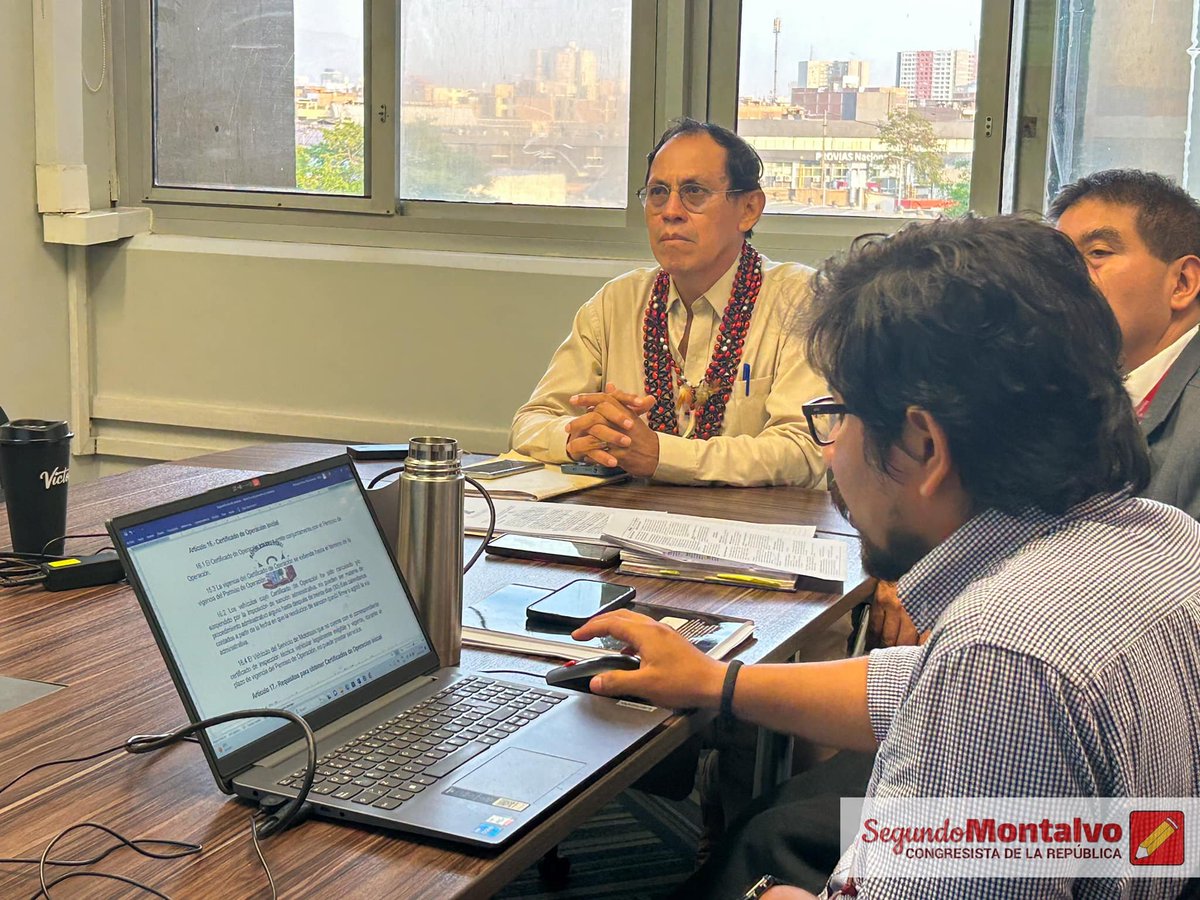MontalvoCubasPE's tweet photo. 𝐑𝐄𝐔𝐍𝐈Ó𝐍 𝐄𝐍 𝐄𝐋 𝐌𝐈𝐍𝐈𝐒𝐓𝐄𝐑𝐈𝐎 𝐃𝐄 𝐓𝐑𝐀𝐍𝐒𝐏𝐎𝐑𝐓𝐄𝐒 𝐘 𝐂𝐎𝐌𝐔𝐍𝐈𝐂𝐀𝐂𝐈𝐎𝐍𝐄𝐒 
Defendiendo los derechos de los motaxistas del Perú, sostuve una reunión clave con funcionarios del MTC para tratar respecto del reglamento de la Ley N° 31917 de transporte público de personas en vehículos automotores menores, categoría vehicular L5 (Mototaxis) de mi autoría, la cual es vital para la actividad económica y social del transporte menor en nuestro país.