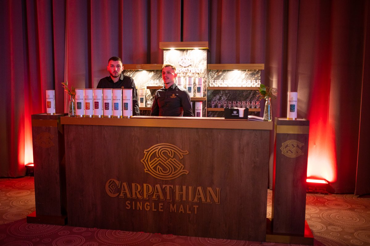 🎉We are ready to start this year's first Carpathian Single Malt event, which will take place in Iasi. We have brought with us the iconic Carpathian Single Malt expressions and the latest releases that our Master Distiller Allan Anderson is eager to present to whisky enthusiasts.