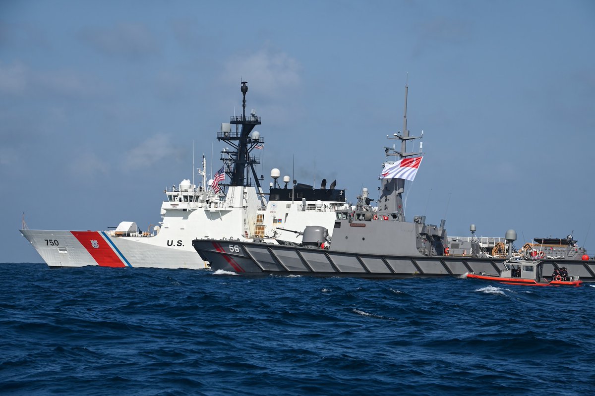 USCGC Bertholf conducted at-sea exercises w/ Republic of Singapore Navy, Singapore Police Coast Guard & Malaysian Maritime Enforcement Agency. #IndoPacific #TrustedPartner @uscg @mindefsg @MYcoastguard news.uscg.mil/Press-Releases…