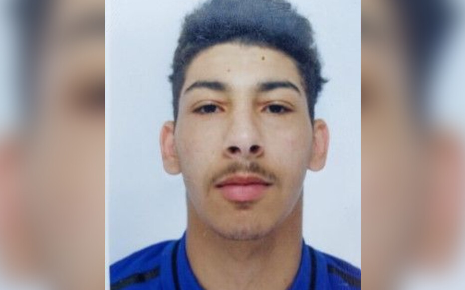 le_Parisien's tweet photo. « Wanys n’était pas un mec méchant »

Le père du jeune homme décédé dans une collision entre son scooter et un véhicule de police raconte cette tragique soirée. Anéanti, il évoque ce bon fils et bon copain qui allait fêter ses 19 ans
➡️ https://t.co/wPRNxO84Bv https://t.co/rHfkjzJ2hu