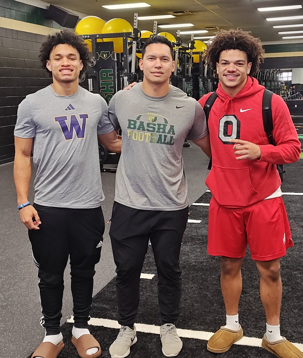 Great start to day part 1, early pre meet practice, then these guys show up to the weight room. Great to see them back @MilesLockhart1 @QBDwilliams1 @bashagridiron @bashabearnation