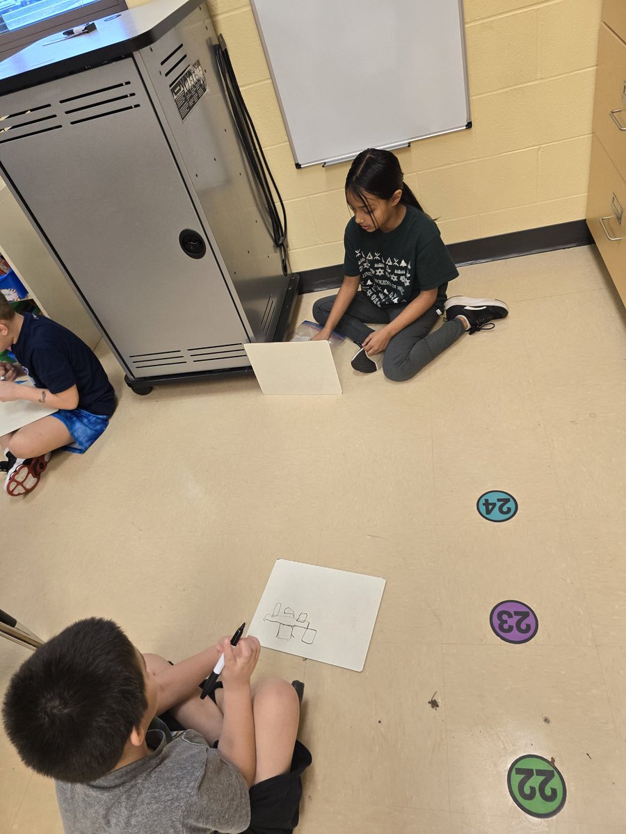 Ms_Gilbert21's tweet photo. We are working hard, composing 3D shapes and following directions. I love it when we are able to get creative in our Engage NY lessons!

@MrsDShadrach #BigBlueOnTheMove https://t.co/yJWR6SH2o6