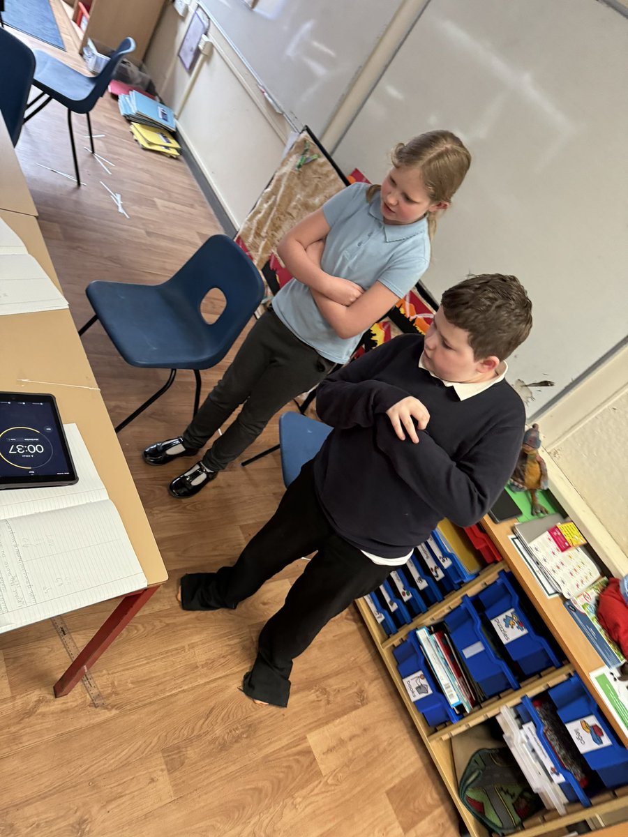 Miss Taylor tweet media