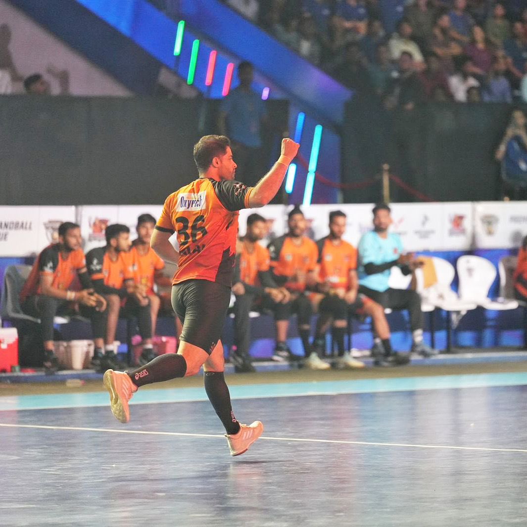 ironmenmh's tweet photo. The thrill of handball lies in its fast-paced nature, where every second counts and every move matters https://t.co/R99G105s86