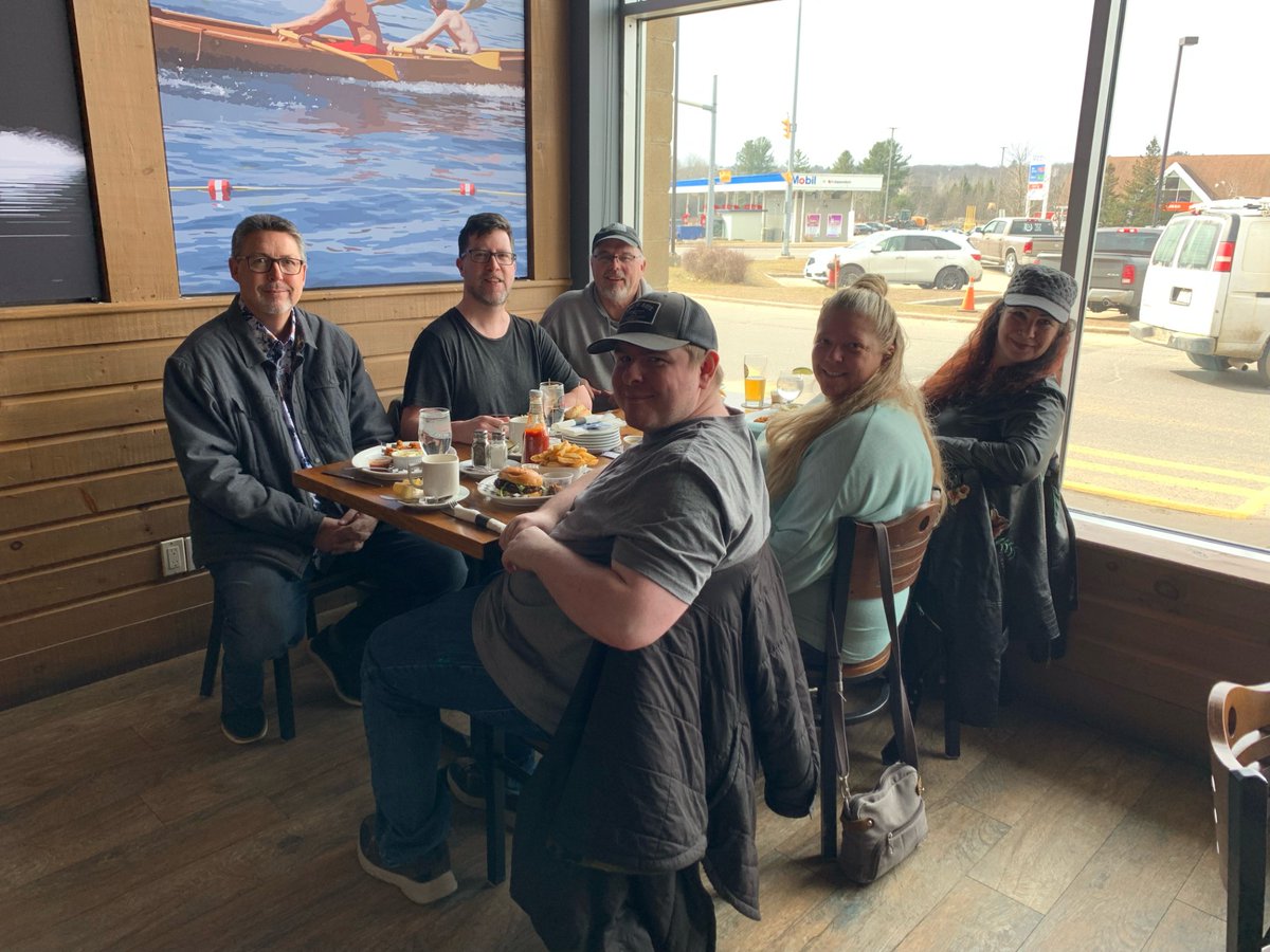 Had a great lunch today <a href="/lb_brewing/">Lake of Bays Brewing</a> Barrelhouse in #Bracebridge. Country 102 Staff - Here, There &amp; Everywhere #Muskoka !