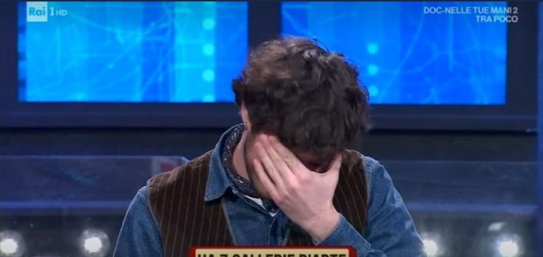 Anna_ESau_Rita's tweet photo. Primo giovedì senza #DocNelleTueMani3 #DocNelleTueMani
E io sto esattamente così: 😭
@pierspollon oggi non è #spollondí 💔 https://t.co/W9dlt3FE06