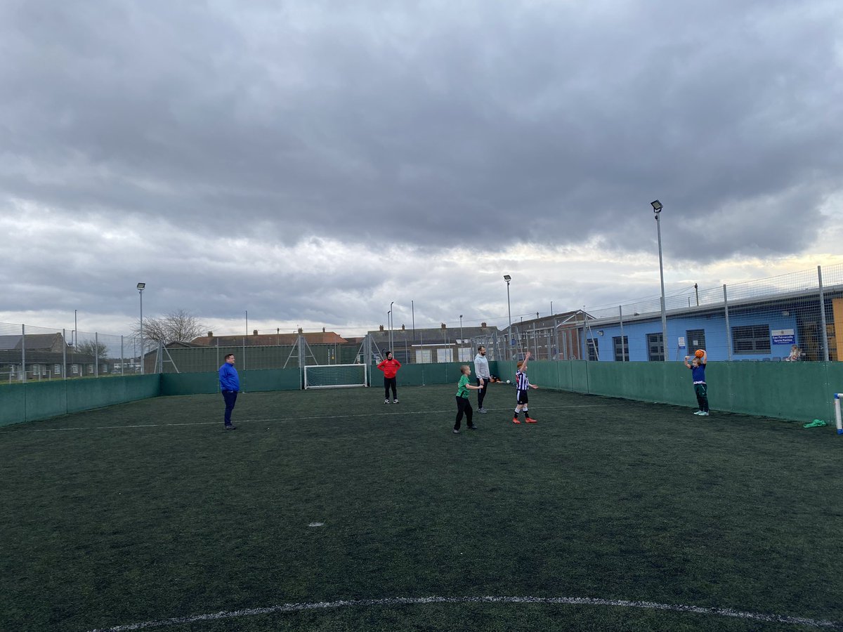 Lovely to see some new faces at Comets today @PavilionEast We had a lads V dads match at the end ⚽️⚽️⚽️and boys finished the game with a winning goal! #teamworkmakesthedreamwork #justletthemplay #comets Comets 💫 Thursdays 4.30-5.30 Get in touch for more info