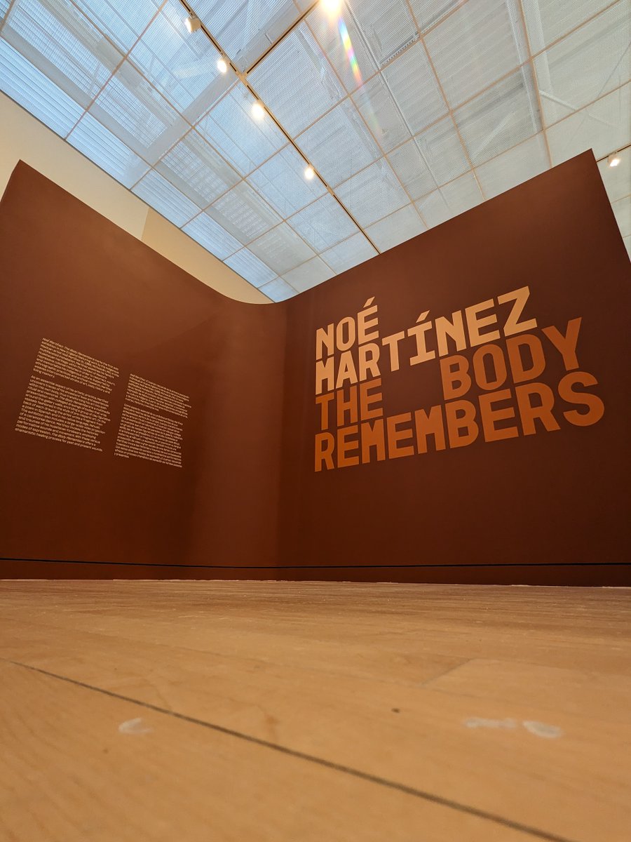 👏¡Bienvenido a Boston, Noé Martínez! Es un orgullo que la obra de este destacado artista indígena esté en el <a href="/RoseArtMuseum/">Rose Art Museum</a>.

No te pierdas “The Body Remembers”, desde hoy y hasta el 16 de Junio