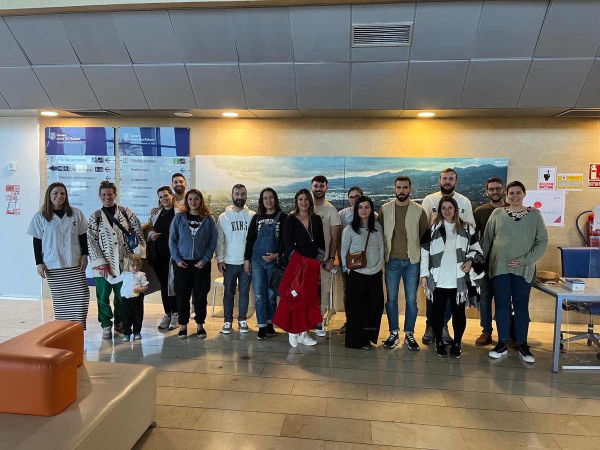 Visita al paritori i la maternitat d'HCIN amb el grup d'educació prenatal, visita que serveix per apropar a les futures mares
i pares del nostre centre a veure l'espai, així com les tècniques d'alivi al dolor i procediments relacionats amb el procés de part i pospart.
<a href="/apmallorca/">Gerència d'Atenció Primària de Mallorca</a>