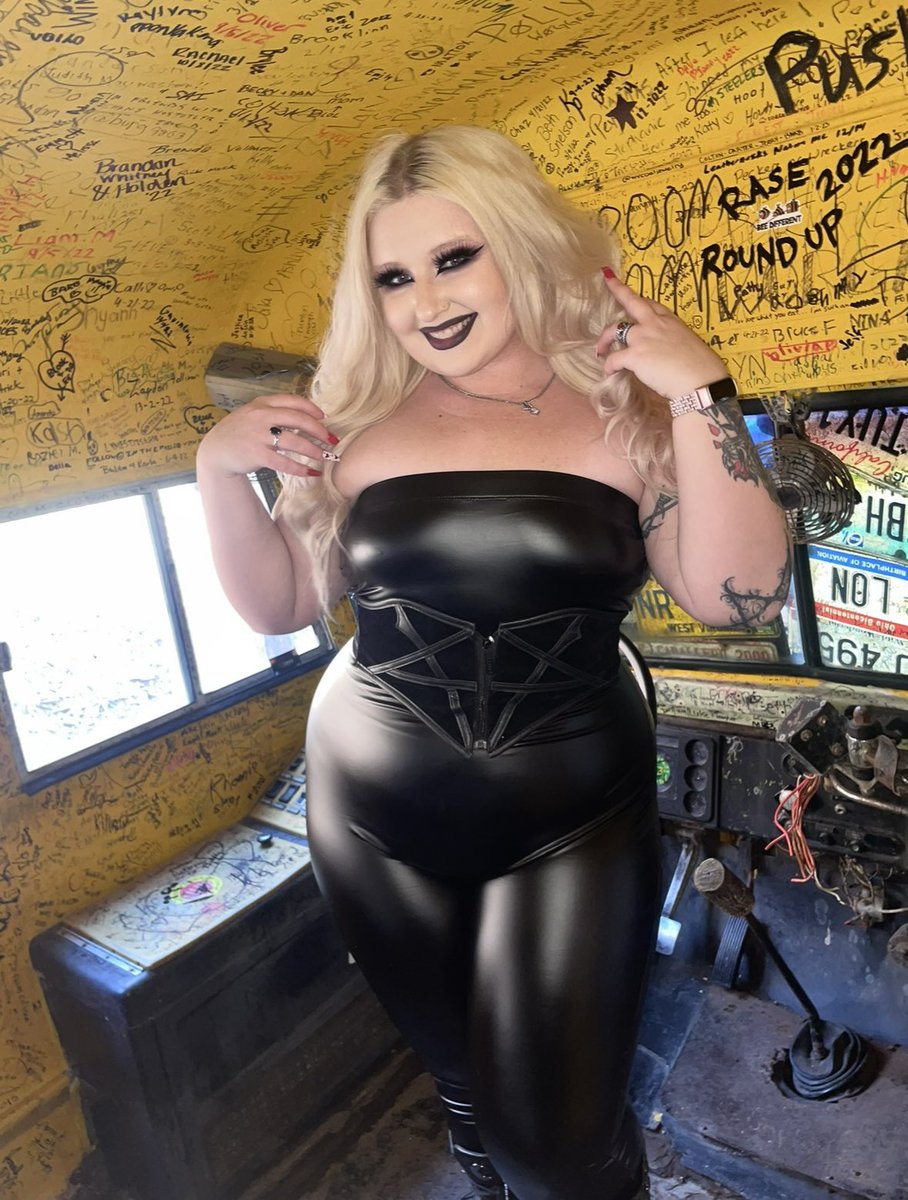 My favorite place to take photos is the cemetery but sometimes I change it up! Planning a trip to the cemetery soon 🖤🖤🖤🖤 #leather #catsuit #leggings #leatherleggings