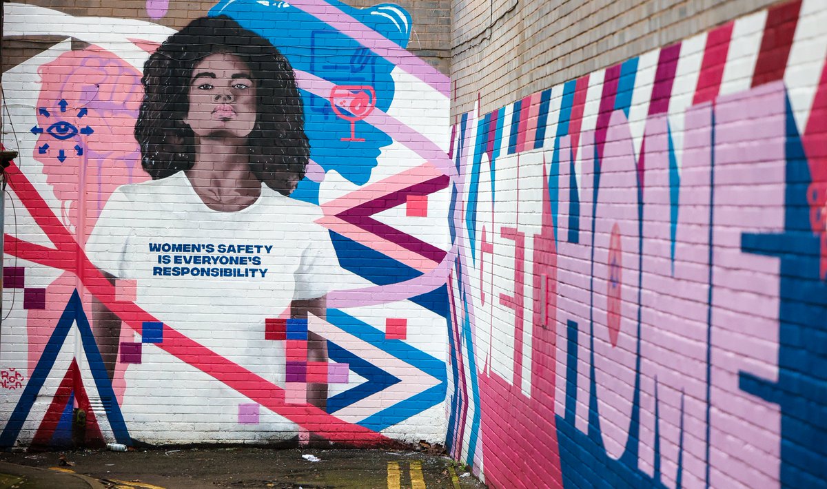 A new mural depicting the 'Get Home Safe' message for women's personal safety has been painted on a passageway off Newcastle-under-Lyme, Staffs. The artwork by local street artist Rob Fenton has been painted the length of Scarlett Street.