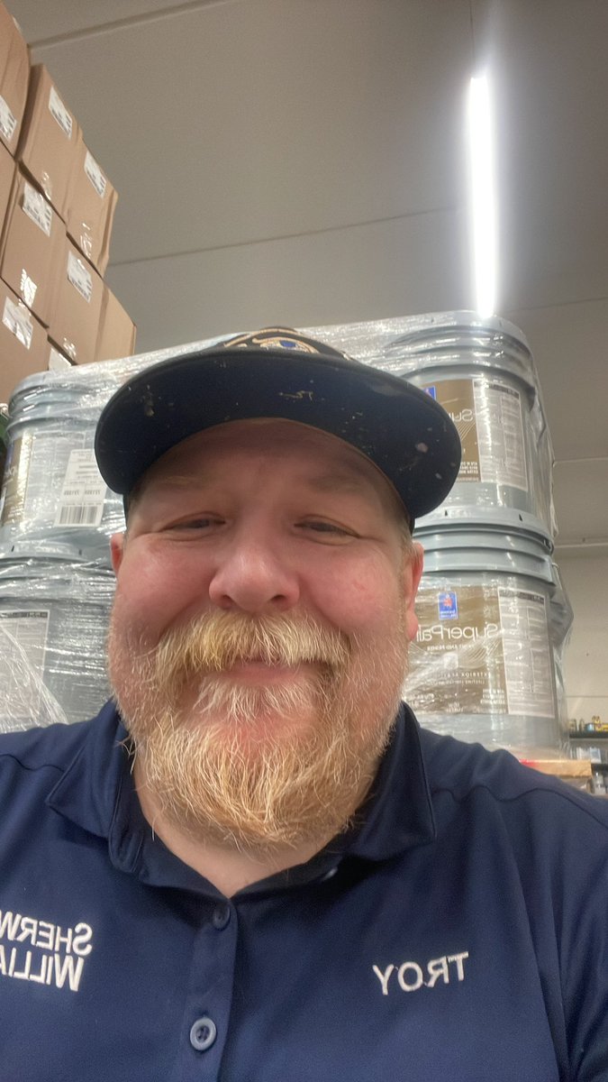 It’s my friday today! Whoop whoop! Mcl! Mfl! Hope y’all’s week ends on a magnificently high note