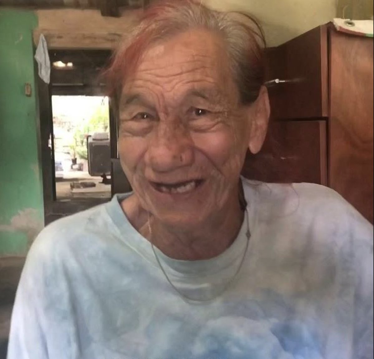 lopezdoriga's tweet photo. Se confirmó el fallecimiento, a los 88 años de edad, de Gilberto Salomón Vázquez, conocido en las redes como “La Gilbertona“, influencer de Culiacán, Sinaloa https://t.co/fJK8tytbjX https://t.co/F0Nu2aBtsi