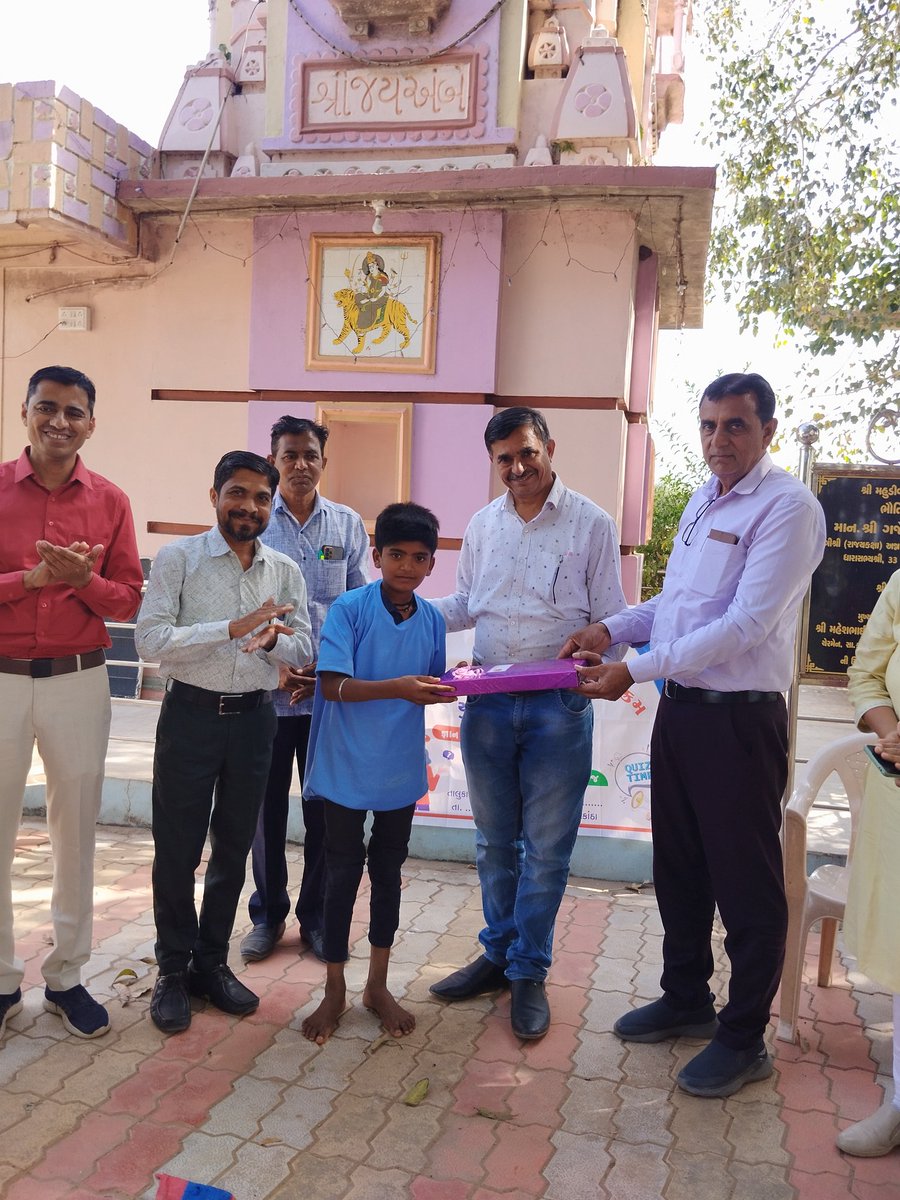 THO_Prantij's tweet photo. Taluka level Yuva pahel quizy under RKSK program for peer educators was organised in Prantij taluka. Winners from quizy of all Ayushman Arogya Mandir participated in it which included Adolescent related games, puzzles, role play etc. First three Winners were appreciated also.. https://t.co/1083XKITju