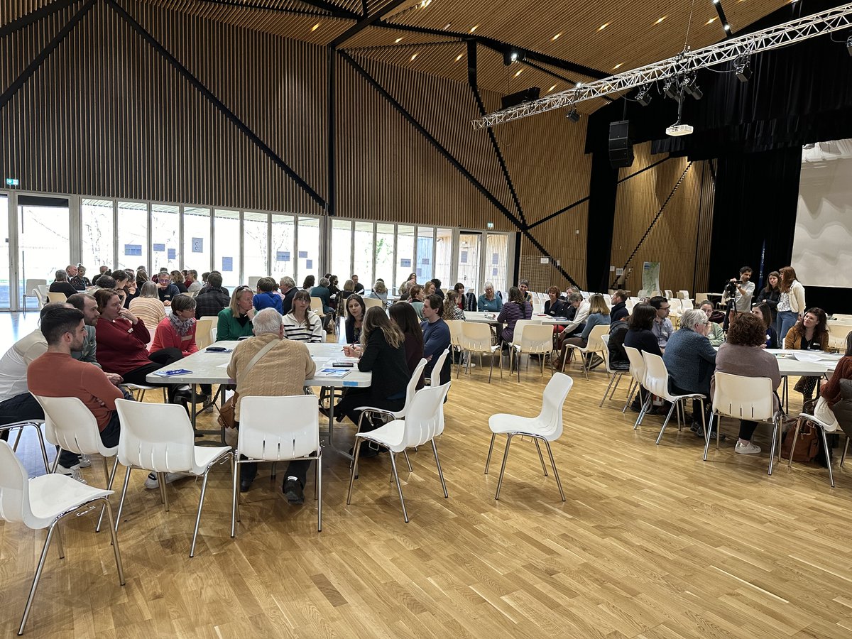 morinars's tweet photo. Journée Cap vers #Uneseulesanté organisée par @arsbfc @coipletjj et pole métropolitain NFC pour la préparation du contrat local de santé NFC à Voujeaucourt (25) : Conférence, ateliers interactifs, témoignages d’actions pragmatiques.
👋120 participants, organisateurs, animateurs https://t.co/oxOy4QfI4Z