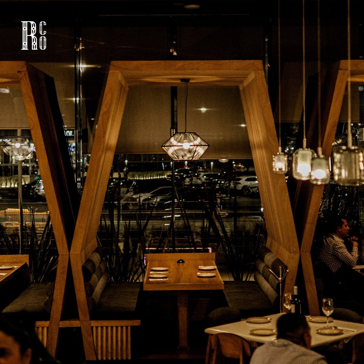 Rocco_Jrz's tweet photo. Sucursal Cantabria

#JRZ #CiudadJuarez #ELP #ElPaso 
#foodie #friends #drinks #happy #architecture https://t.co/PWzsLTVUH0