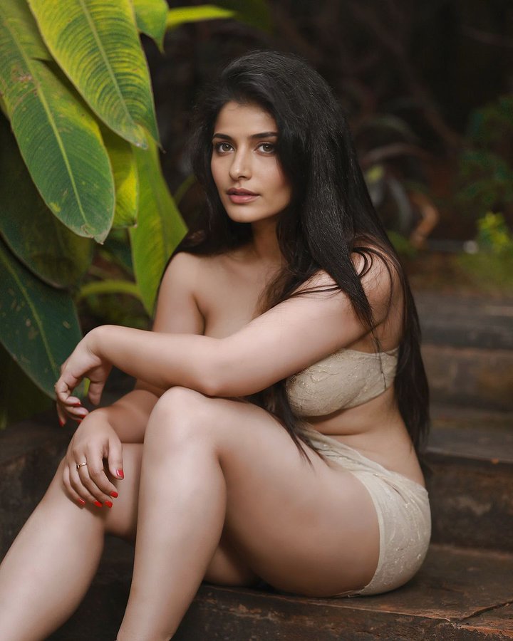 GIpolqlW4AACYIE?format=jpg&name=900x900