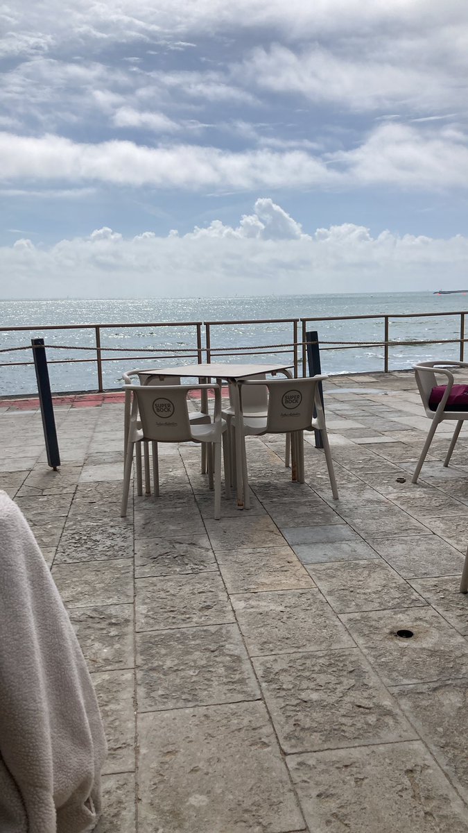 Mkg_Lehmann's tweet photo. And we are live #LSC2024! In beautiful Estoril @EuroRespSoc @EarlyCareerERS @MeinersLab #scienceandfriends #academicbliss https://t.co/Yy7sVX1wM1