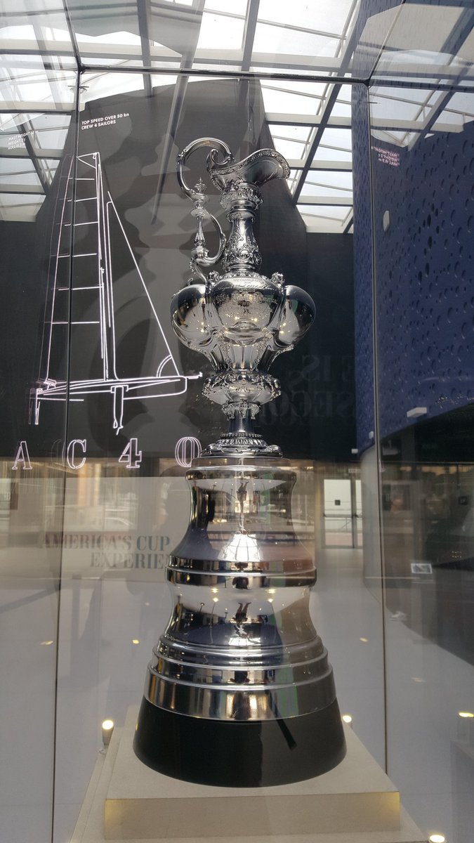 PontGasso's tweet photo. Vela i enginyeria a la seu de @americascup @Enginyeria #CopaAmèricaEIC https://t.co/fR3Mq32vz5