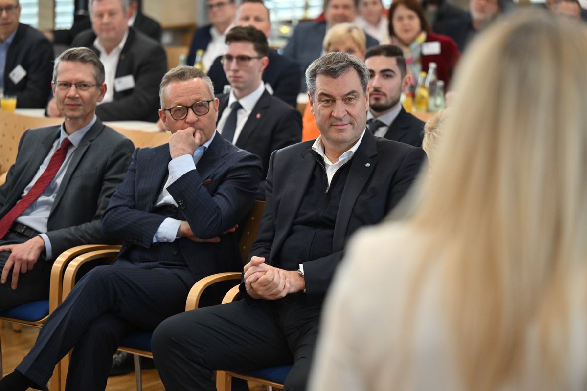 Markus Söder (@markus_soeder) on Twitter photo Unterwegs in Unterfranken bei der Vollversammlung der #IHK Würzburg-Schweinfurt <a href="/IHK_Mainfranken/">IHK Würzburg-Schweinfurt</a>. Guter Austausch mit vielen Unternehmern aus der Region zu den Themen Bürokratie, Transformations- und Digitalisierungsprozessen sowie Energiefragen. Es braucht endlich eine neue Unterwegs in Unterfranken bei der Vollversammlung der #IHK Würzburg-Schweinfurt <a href="/IHK_Mainfranken/">IHK Würzburg-Schweinfurt</a>. Guter Austausch mit vielen Unternehmern aus der Region zu den Themen Bürokratie, Transformations- und Digitalisierungsprozessen sowie Energiefragen. Es braucht endlich eine neue