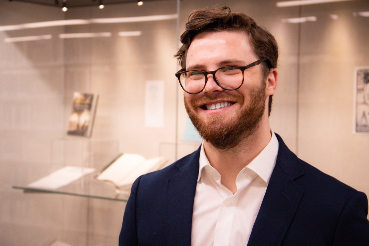 Chris Kenny (MA English, ’23) had never heard of Paul Muldoon when his professor approached him about curating a collection of his work. The experience would prove to be an extraordinary literary experience. library.georgetown.edu/news/grad-stud…