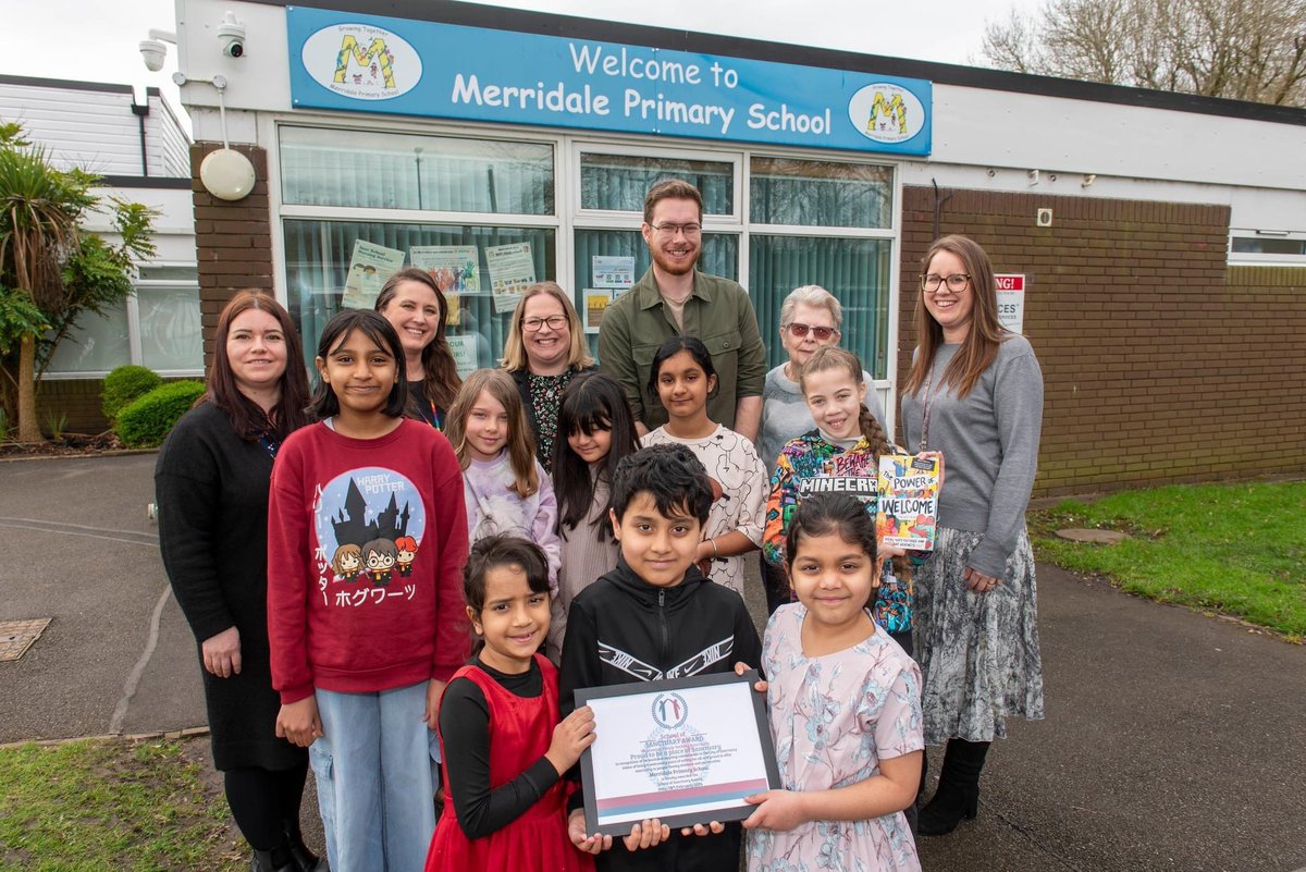 Merridale Primary School has become Wolverhampton's 12th School of Sanctuary – by demonstrating that it is a safe and welcoming place for all. @SchsofSanctuary wolverhampton.gov.uk/news/merridale…