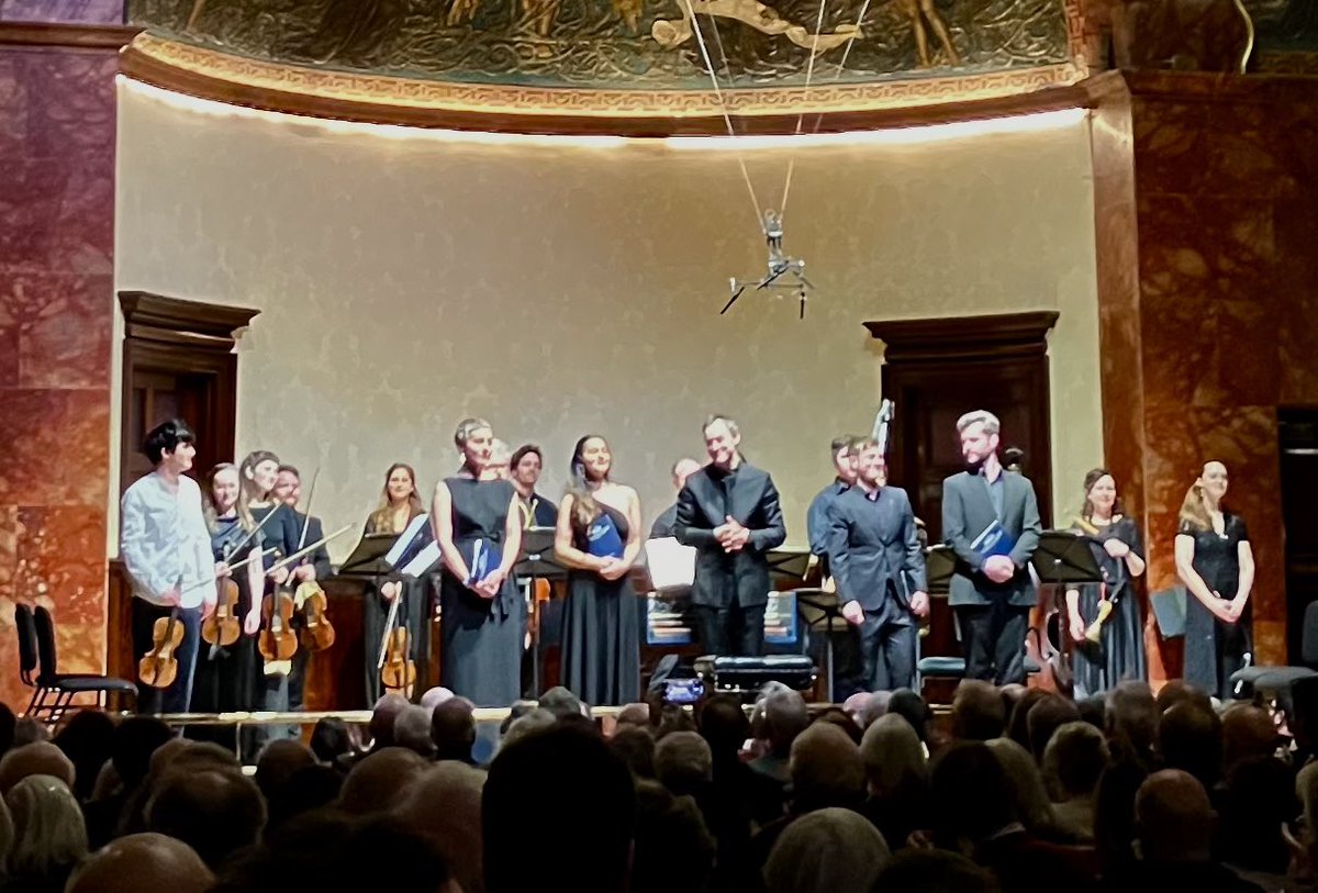 A life affirming evening of Bach last night at @wigmore_hall from @ArcangeloTeam with stunning playing from a fine team of instrumentalists, with an excellent team of vocal soloists