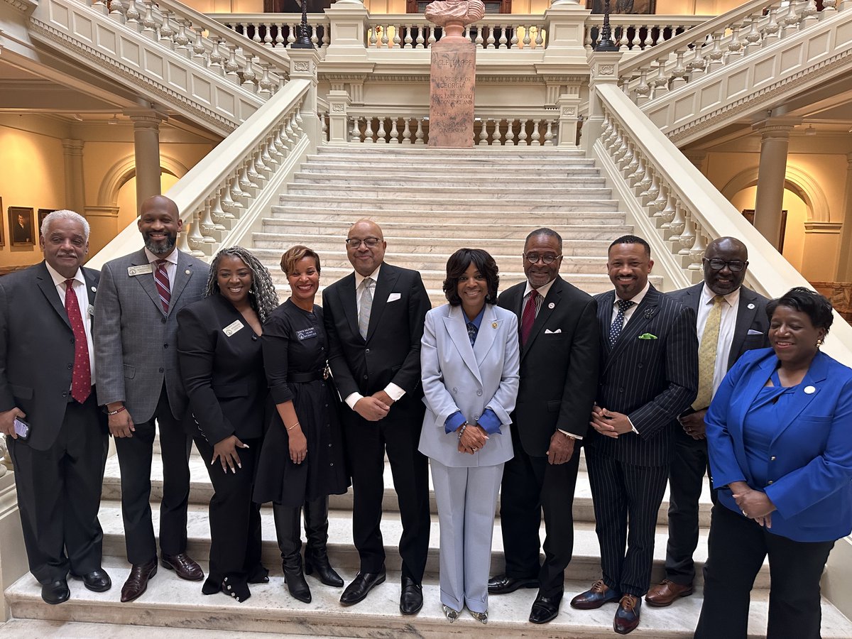 Dr. Valerie Montgomery Rice tweet media