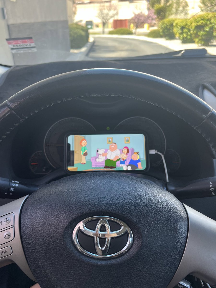 kristilline's tweet photo. got bored while driving https://t.co/vhWES3RkWD